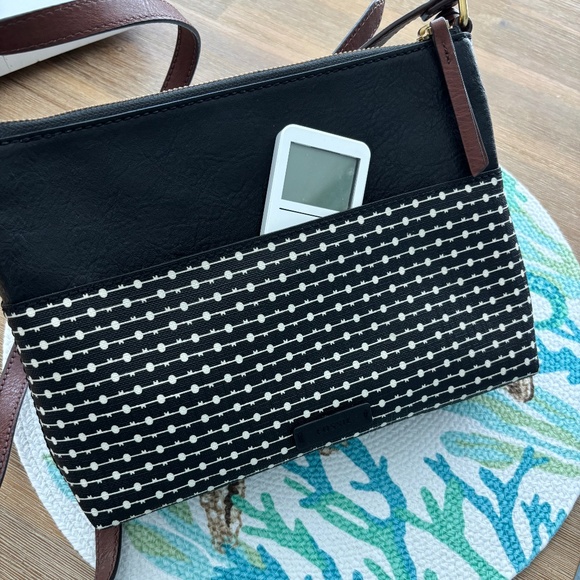 NWT Fossil Fiona Black Stripe Crossbody Bag - Picture 8 of 12